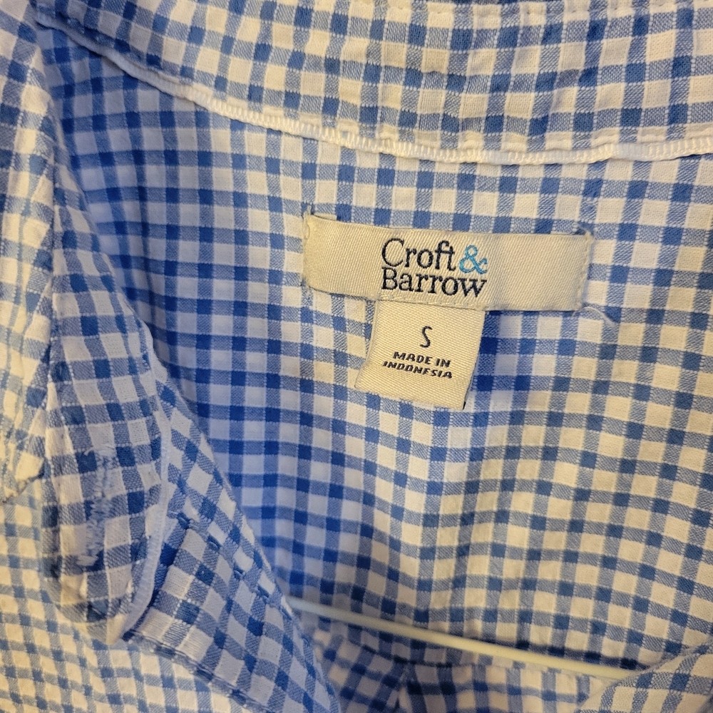 5/$15 gingham button down - Picture 2 of 3